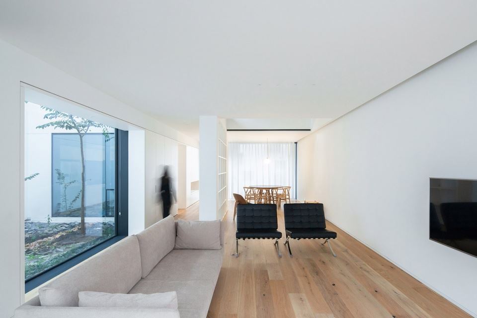 佛山市綠地熙江廣場(chǎng)現(xiàn)代簡(jiǎn)約風(fēng)格別墅裝修案例