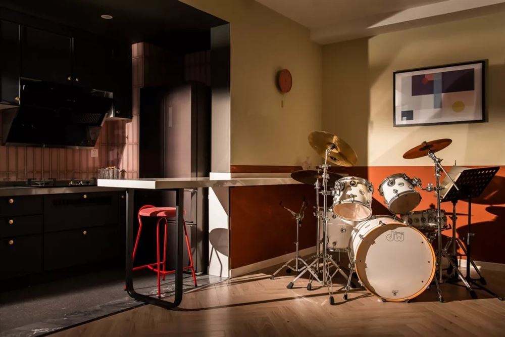 茂名市幫德大廈現(xiàn)代簡(jiǎn)約風(fēng)格三居室裝修案例