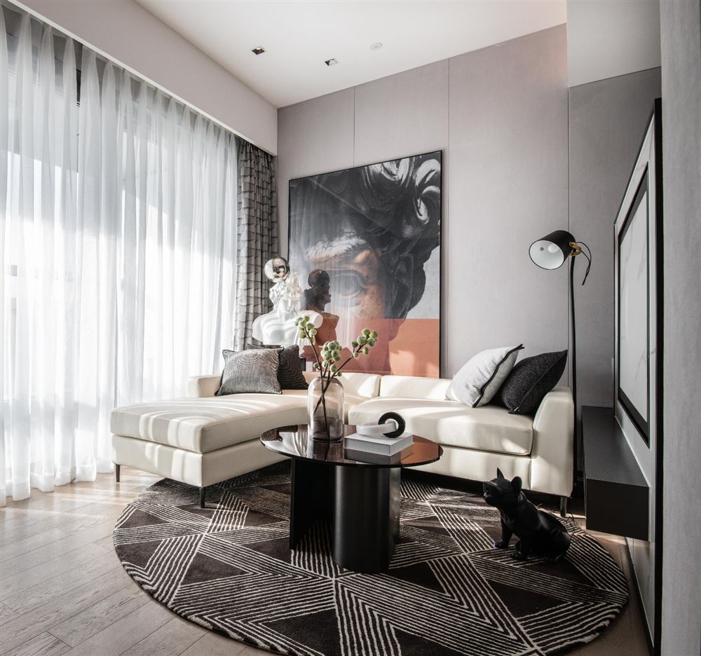 清遠市山湖世紀輕奢風格三居室裝修案例