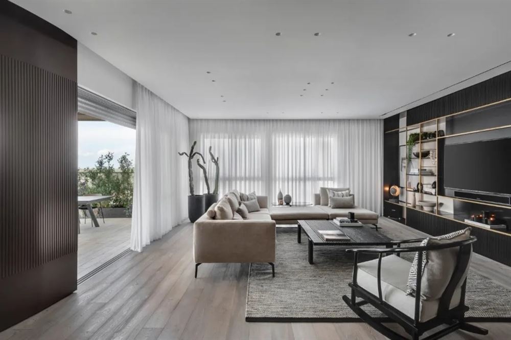 廣州市南沙保利城輕奢風格四居室裝修案例