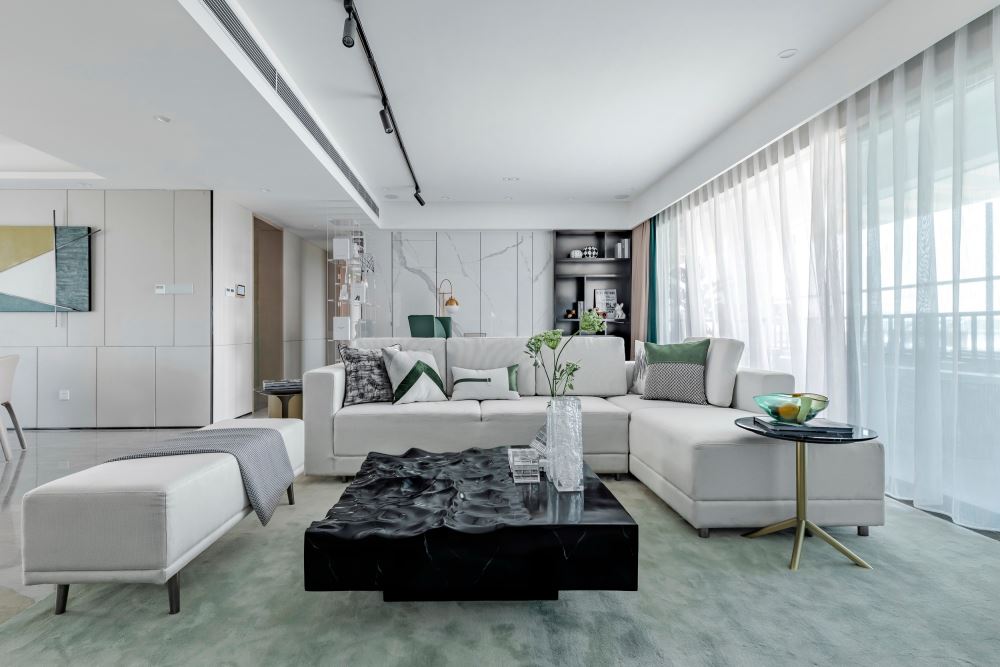 佛山市越秀御湖臺輕奢風格四居室裝修案例