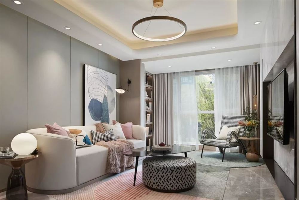 廣州市駿景花園輕奢風格三居室裝修案例