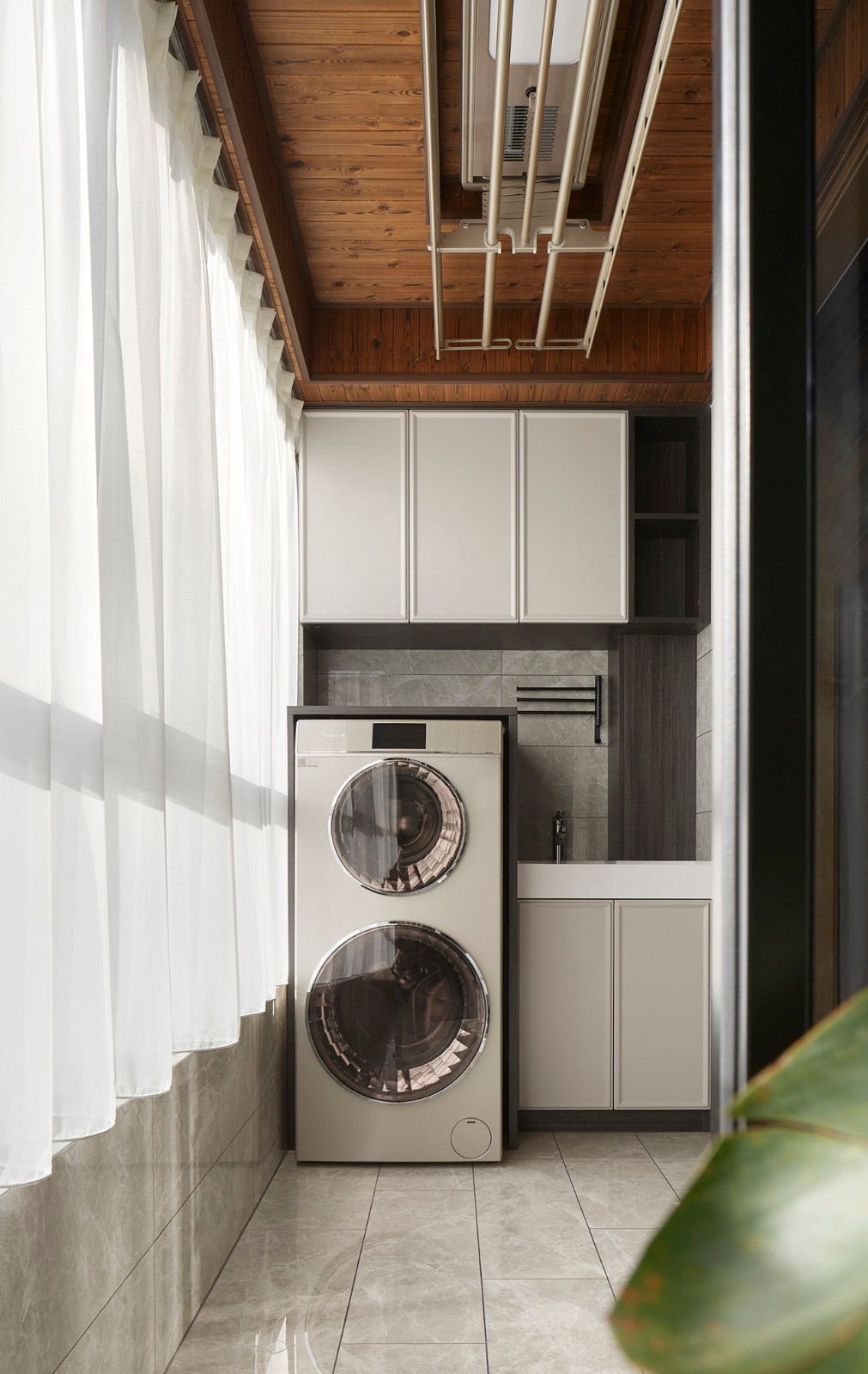 現代新中式風格家裝設計室內裝修效果圖-陽臺 現代新中式風格家裝設計室內裝修效果圖-陽臺