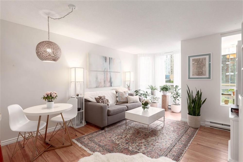 廣州市富力東堤灣現代簡約風格二居室裝修案例