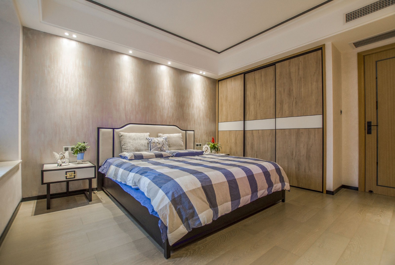 裝修案例輕奢簡歐風格室內裝修效果圖-臥室 裝修案例輕奢簡歐風格室內裝修效果圖-臥室