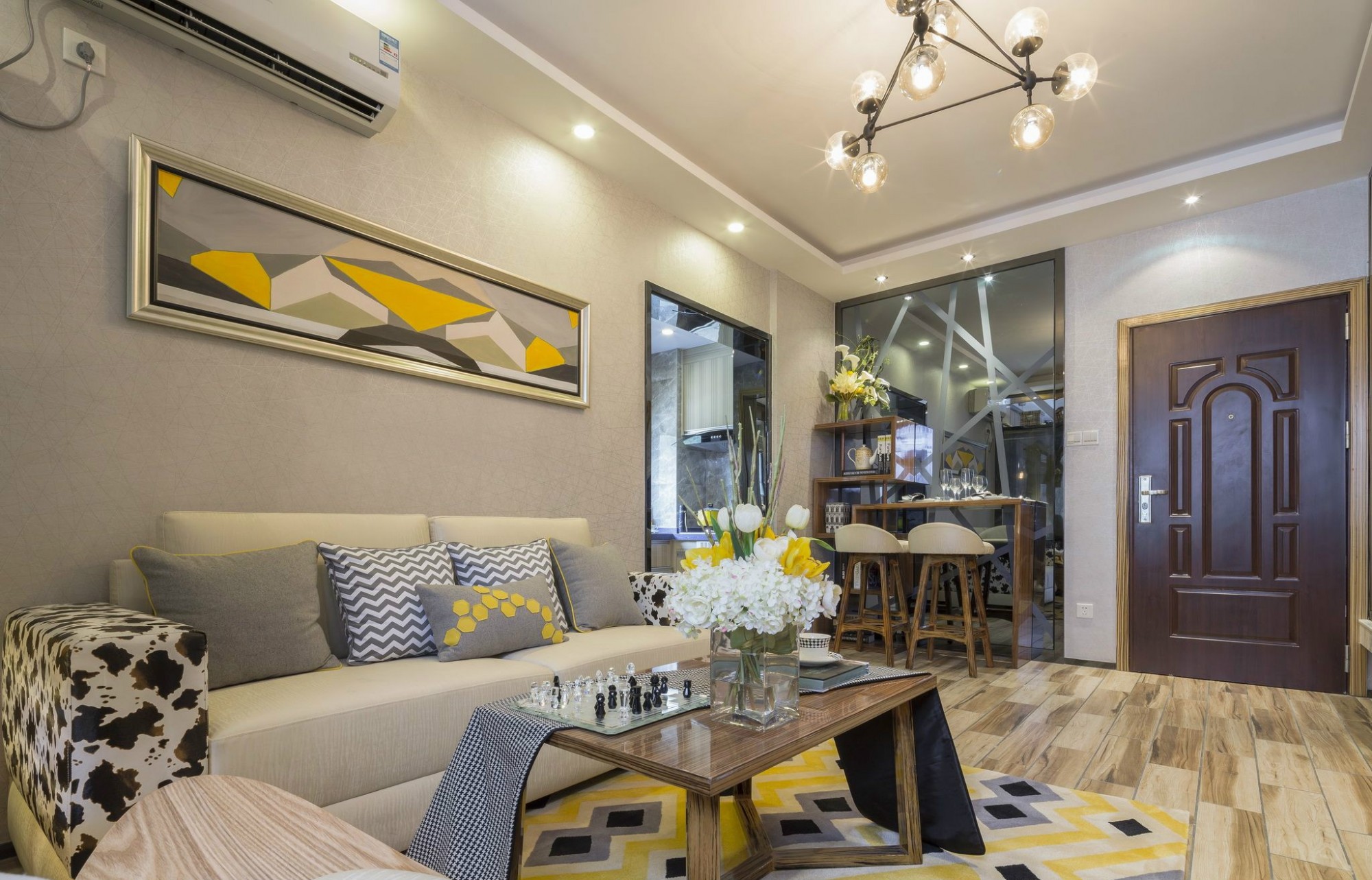 佛山市美的鷺湖森林度假區(qū)現(xiàn)代簡(jiǎn)約風(fēng)格二居室裝修案例