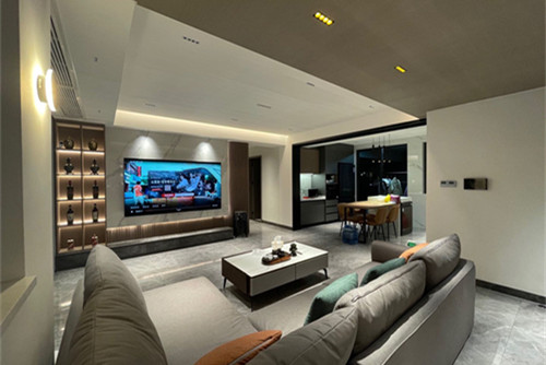 中山市保利天匯輕奢風格三居室裝修案例